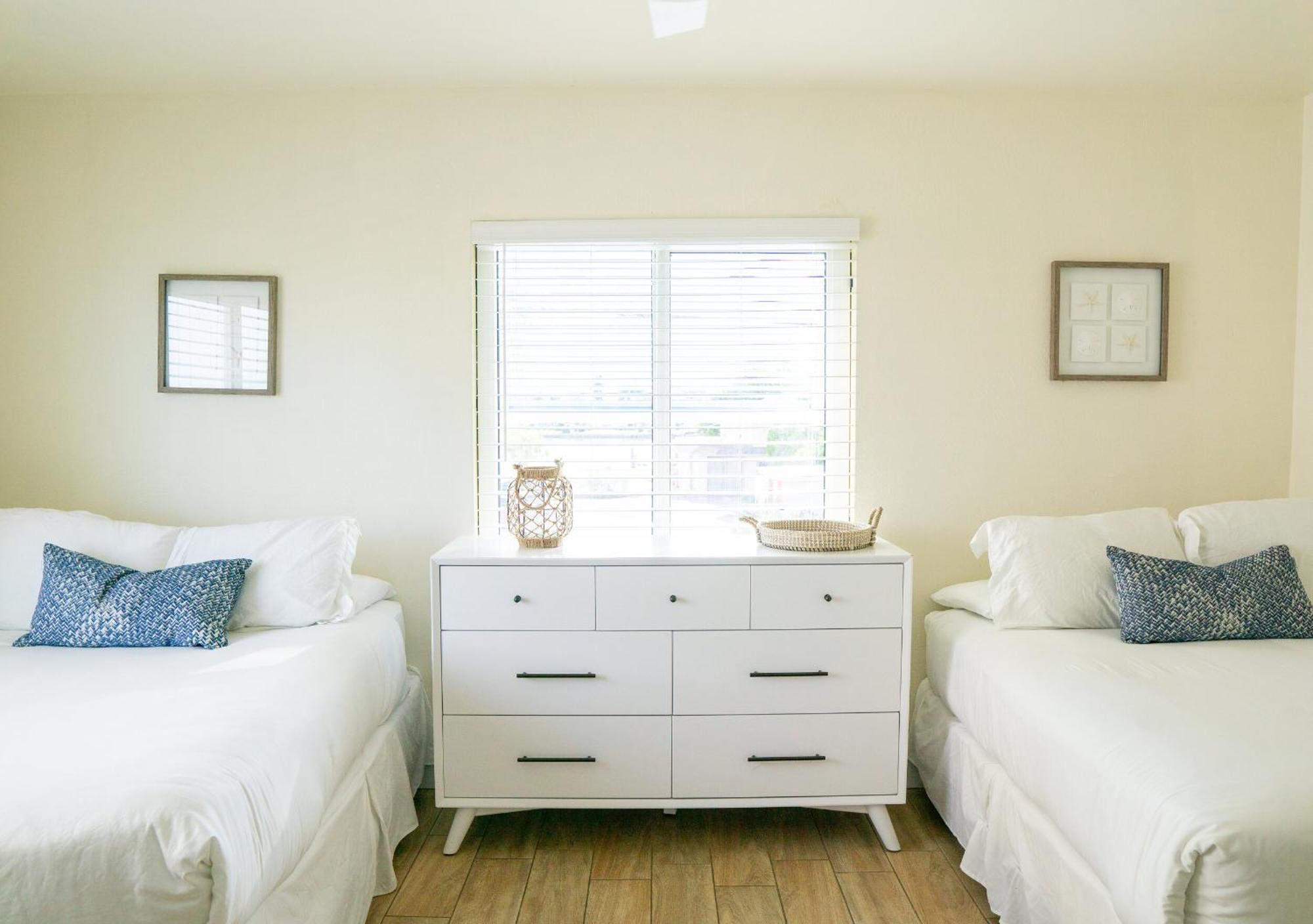The Molloy - Treasure Island Suites & Cottages セント・ピート・ビーチ エクステリア 写真