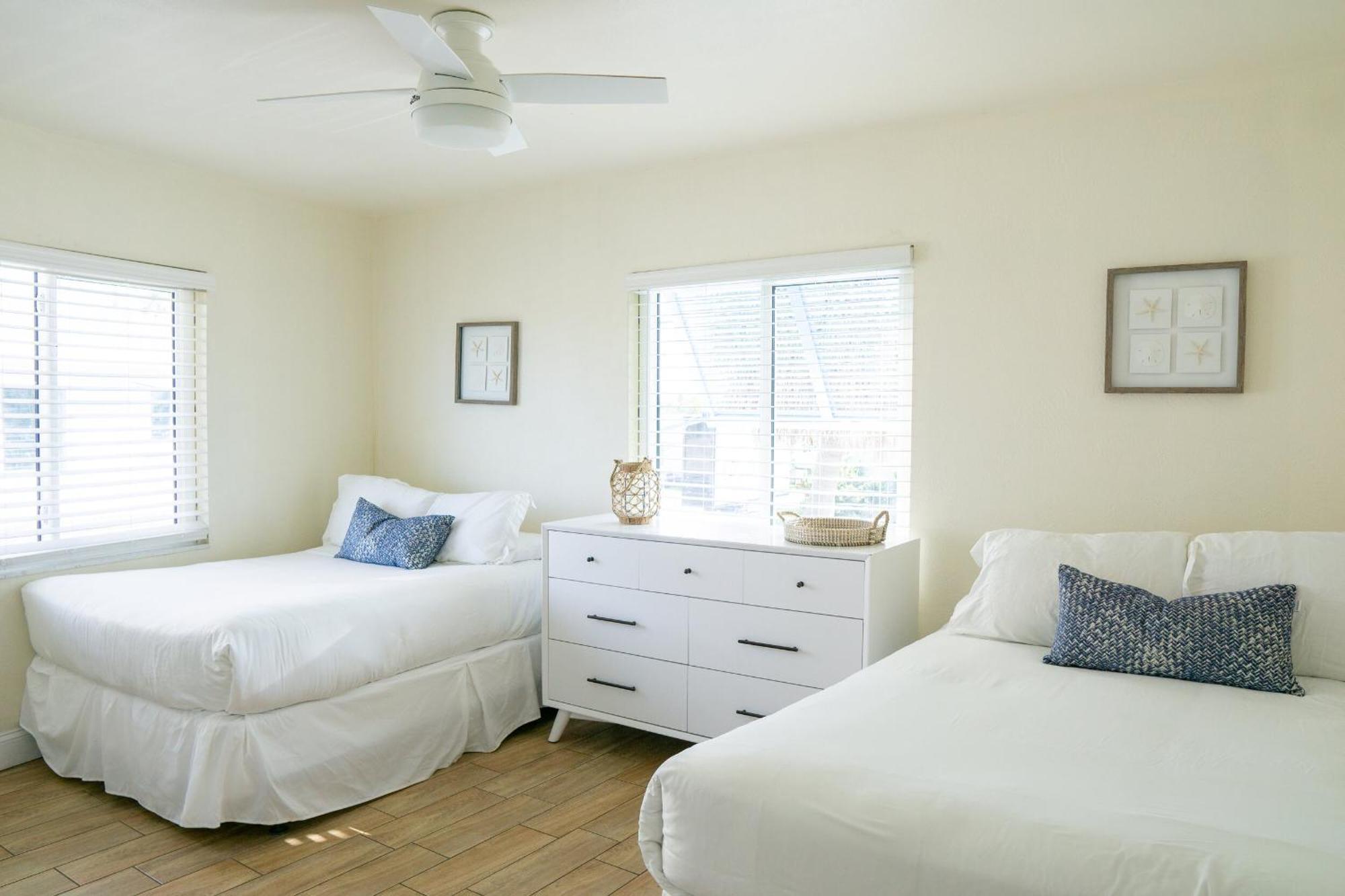 The Molloy - Treasure Island Suites & Cottages セント・ピート・ビーチ エクステリア 写真