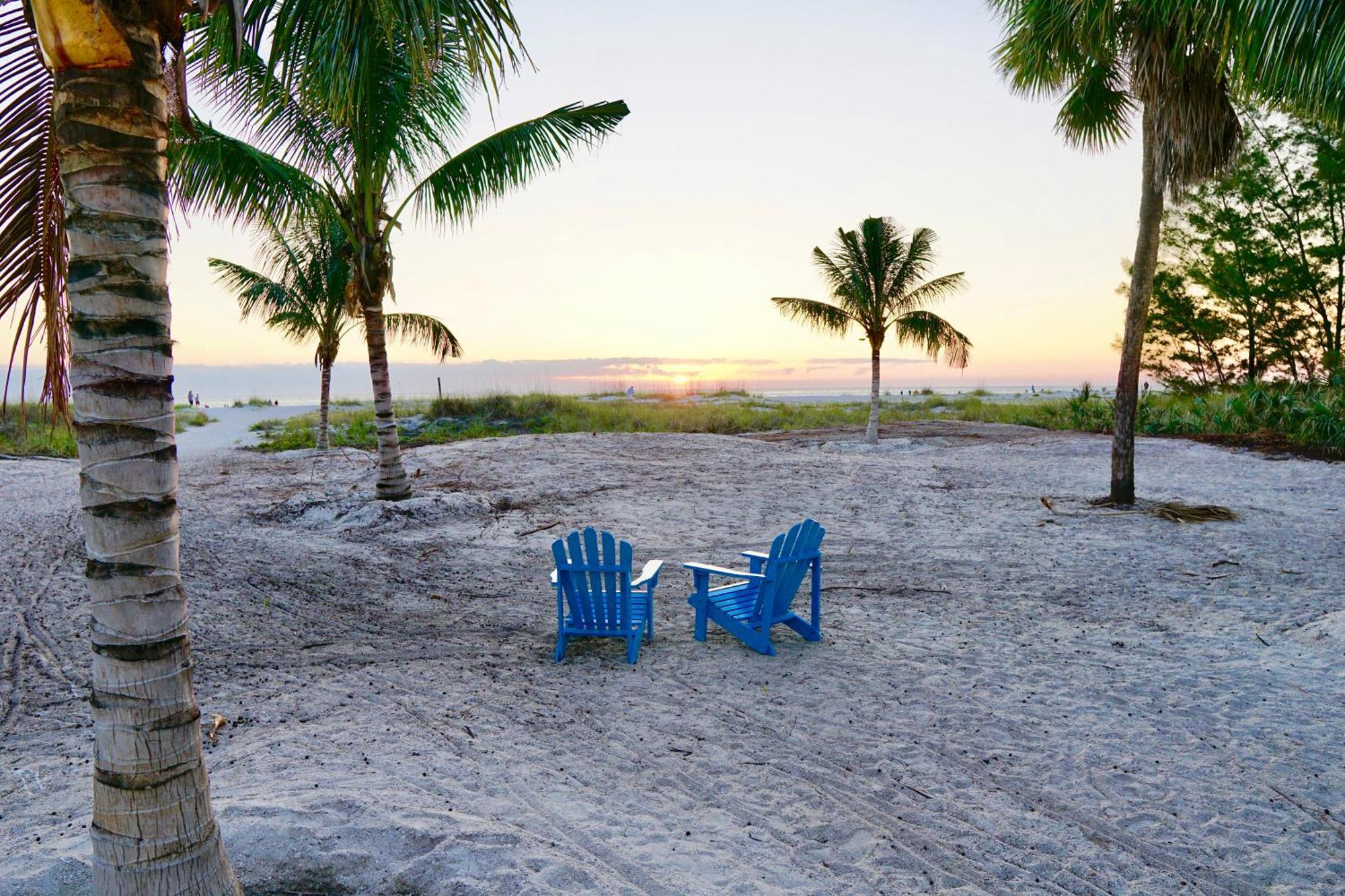 The Molloy - Treasure Island Suites & Cottages セント・ピート・ビーチ エクステリア 写真
